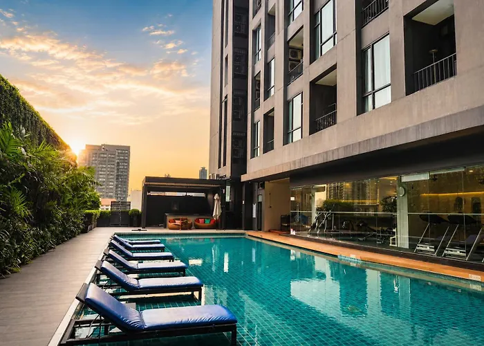 アパート Wander - Ekkamai - Balcony, Pool, Gym, Full Kitchen バンコク都